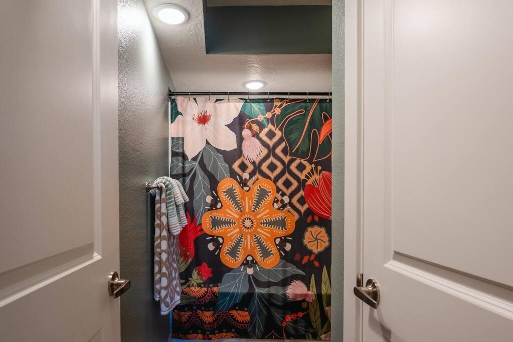 Pet Friendly Boho Condo With Pool--Fitness Center--Next To The Branson Landing--Close To Convention Center And Kanakuk Bagian luar foto