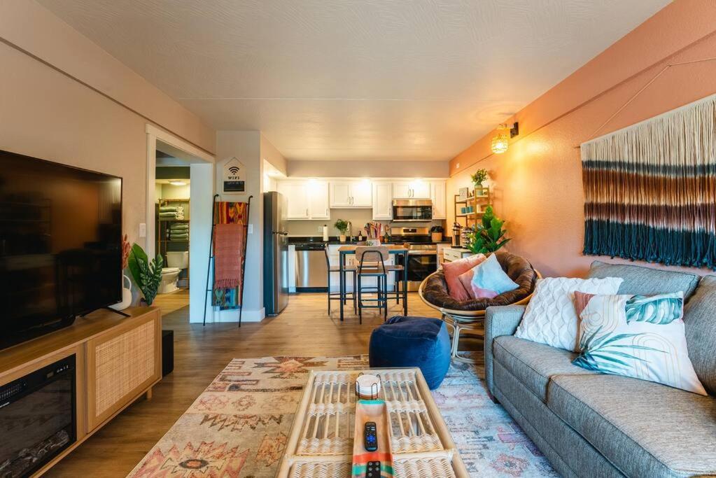 Pet Friendly Boho Condo With Pool--Fitness Center--Next To The Branson Landing--Close To Convention Center And Kanakuk Bagian luar foto